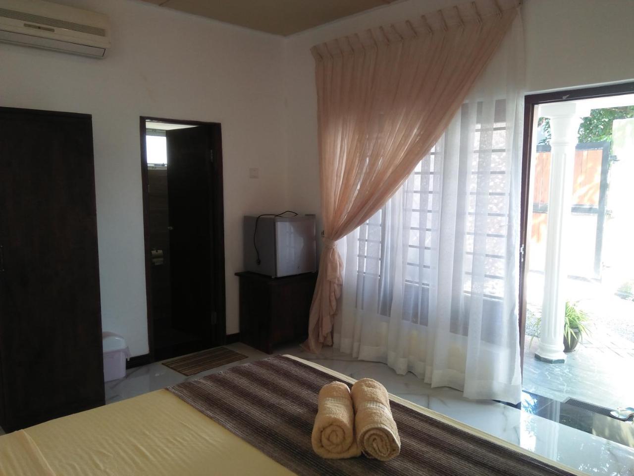 Living Home Negombo Exterior foto