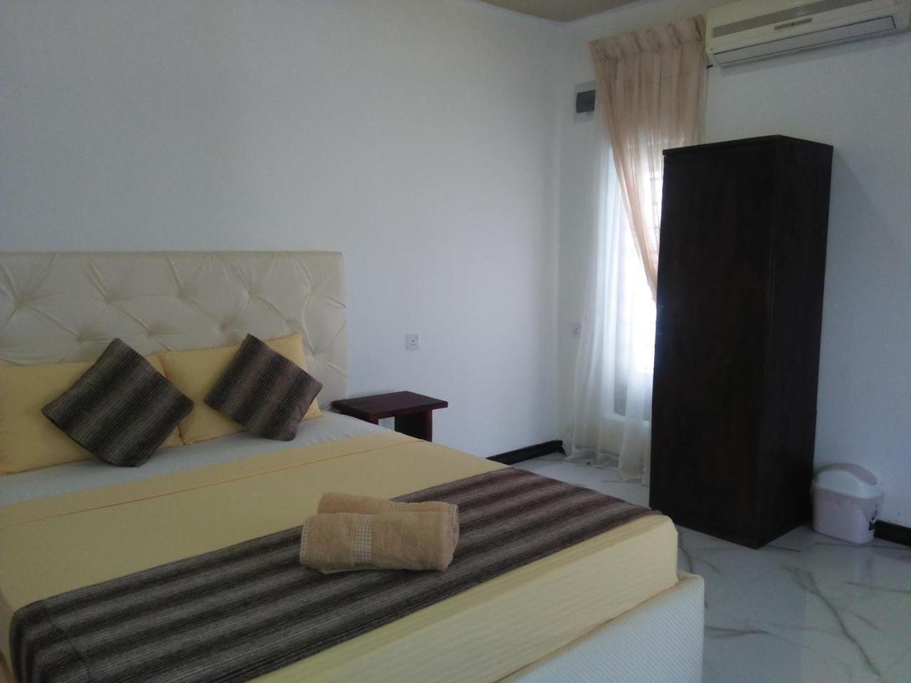 Living Home Negombo Habitación foto